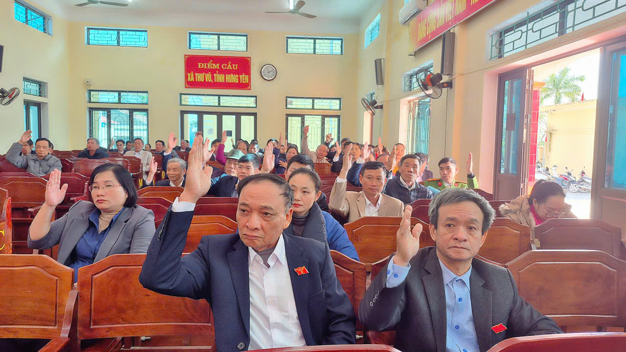 Kỳ họp thứ Ba Hội đồng nhân dân xã Thư Vũ khóa I, nhiệm kỳ 2021-2026 đã thành công tốt đẹp