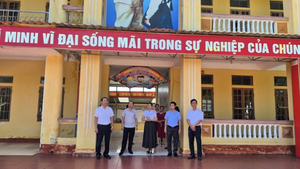Xã Thư Vũ: Kiểm tra hệ điều kiện chuẩn bị cho năm học mới 2025-2026