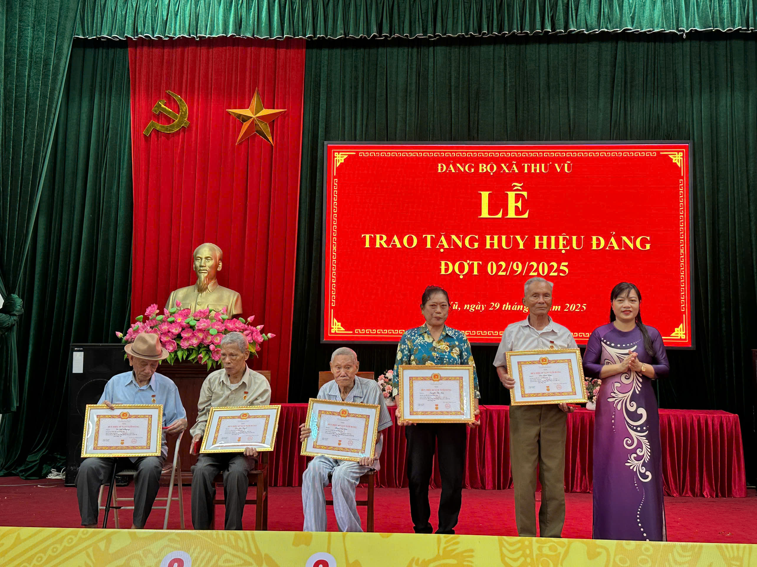 Xã Thư Vũ tổ chức lễ kỉ niệm 80 năm Cách mạng tháng Tám và Quốc khánh nước Cộng hòa xã hội chủ nghĩa Việt Nam (2/9/1945 – 2/9/2025)