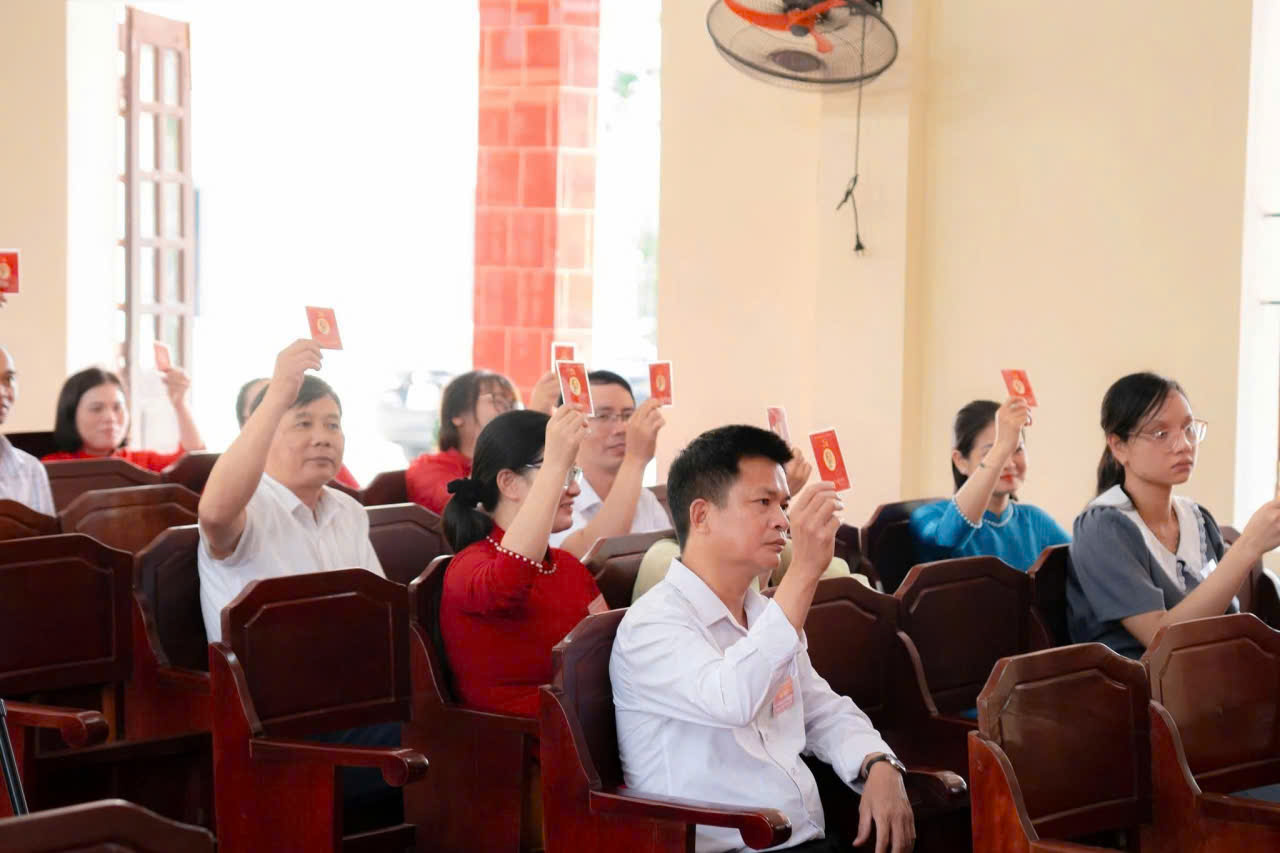 Đại hội Đảng bộ cơ quan UBND xã Thư Vũ lần thứ nhất,  nhiệm kỳ 2025-2030