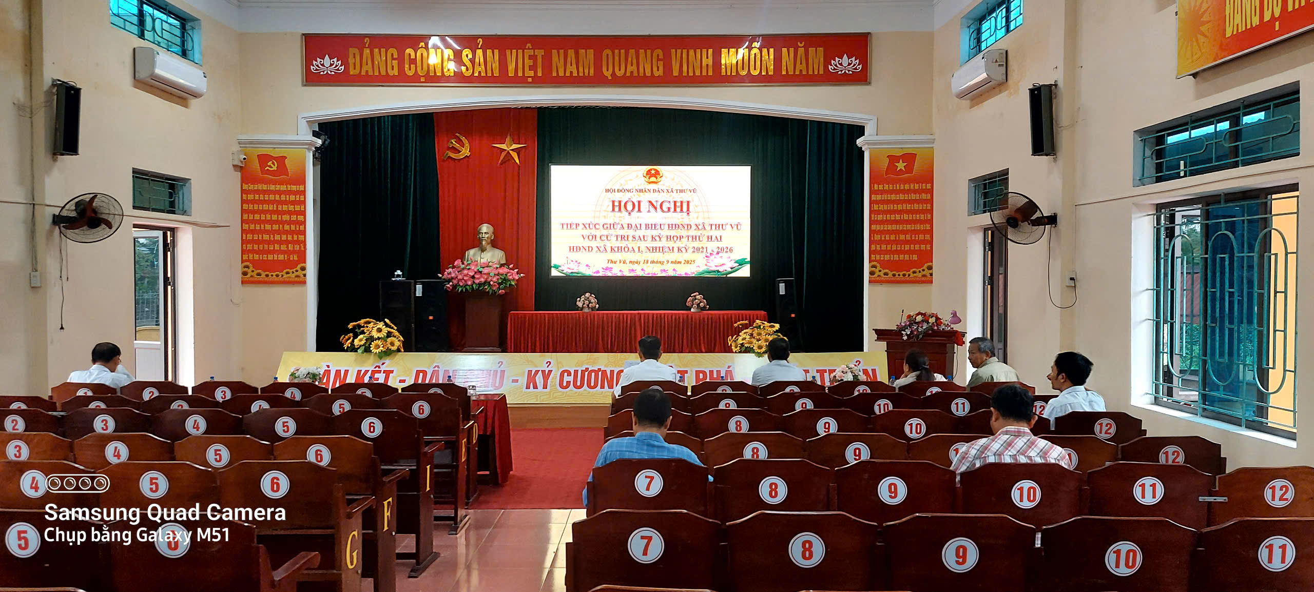 Thường trực Hội đồng nhân dân xã Thư Vũ thống nhất và phối hợp với Ủy ban Mặt trận Tổ quốc Việt Nam xã tổ chức Hội nghị Tiếp xúc cử tri sau Kỳ họp thứ Hai, Hội đồng nhân dân xã khóa I, nhiệm kỳ 2021 -2026.