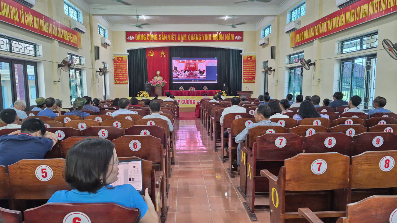 họp trực tuyến triển khai công tác ứng phó cơn bão số 9