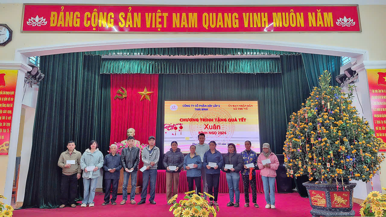 XÃ THƯ VŨ TỔ CHỨC TRAO QUÀ TẾT NGUYÊN ĐÁN BÍNH NGỌ NĂM 2026 CHO CÁC HỘ NGHÈO, HỘ CÓ HOÀN CẢNH KHÓ KHĂN