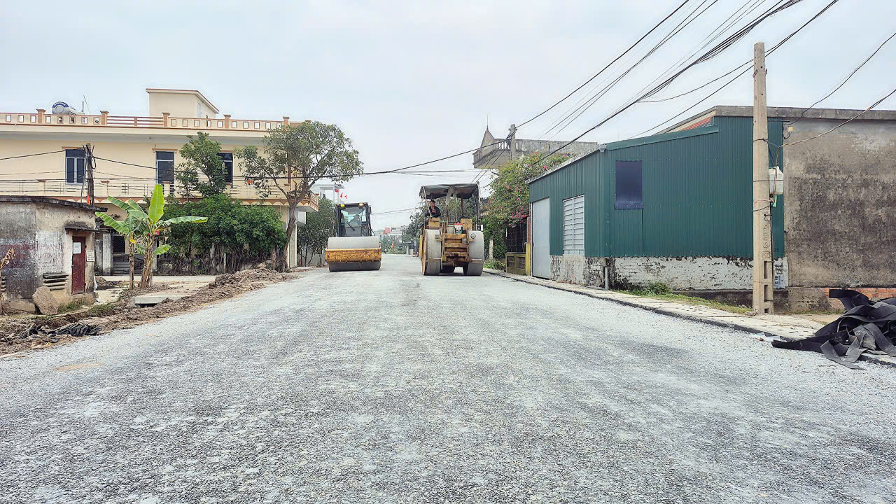 ĐẨY NHANH DỰ ÁN CẢI TAO, NÂNG CẤP, SỬA CHỮA ĐƯỜNG ĐOÀI – VIỆT - VINH – PHÁT HUY VAI TRÒ LÃNH ĐẠO, TẠO ĐỒNG THUẬN TRONG NHÂN DÂN
