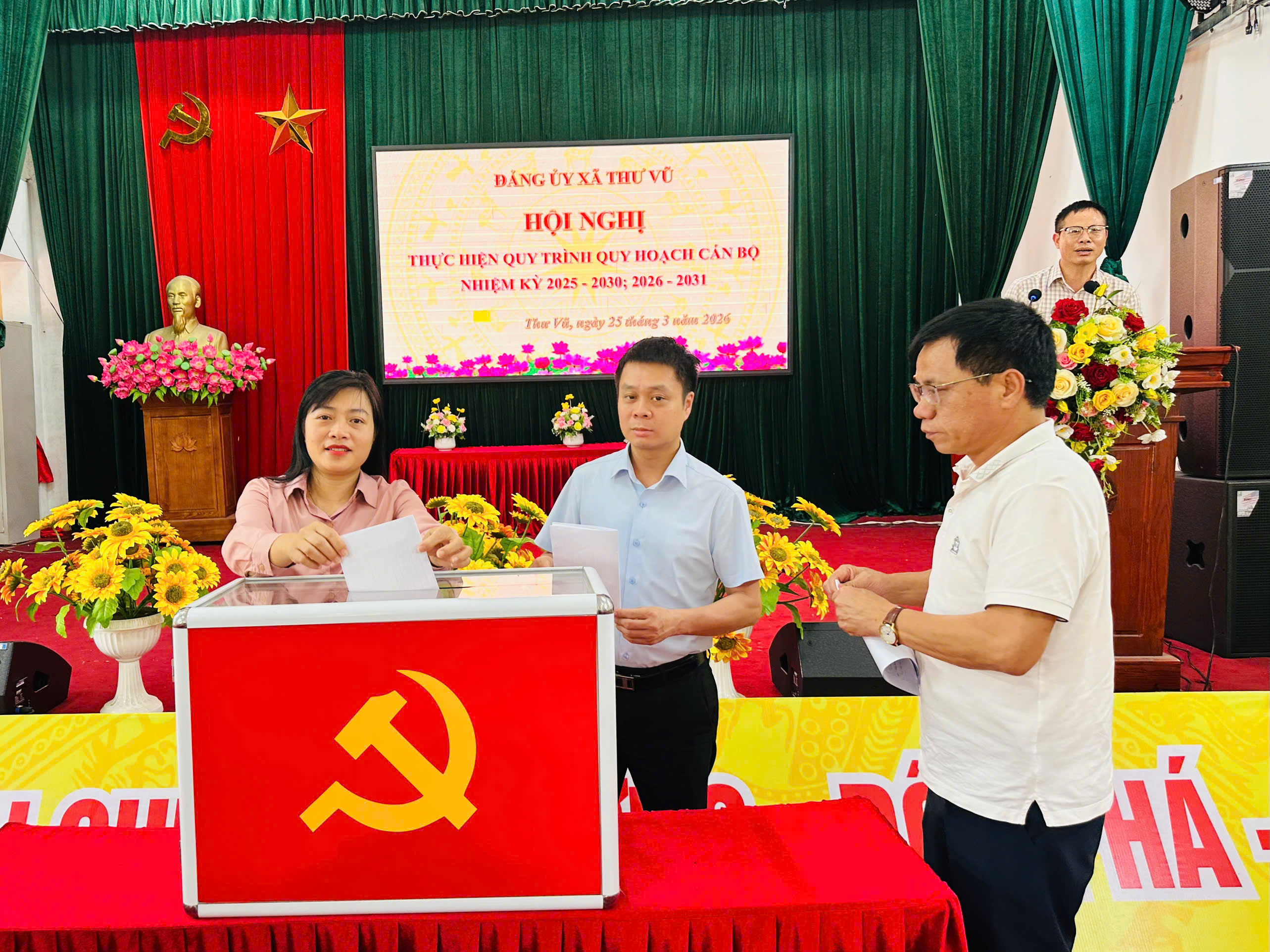 ĐẢNG ỦY XÃ THƯ VŨ  TỔ CHỨC HỘI NGHỊ THỰC HIỆN CÁC BƯỚC QUY TRÌNH CÔNG TÁC QUY HOẠCH CÁN BỘ NHIỆM KỲ 2025-2030; 2026-2031