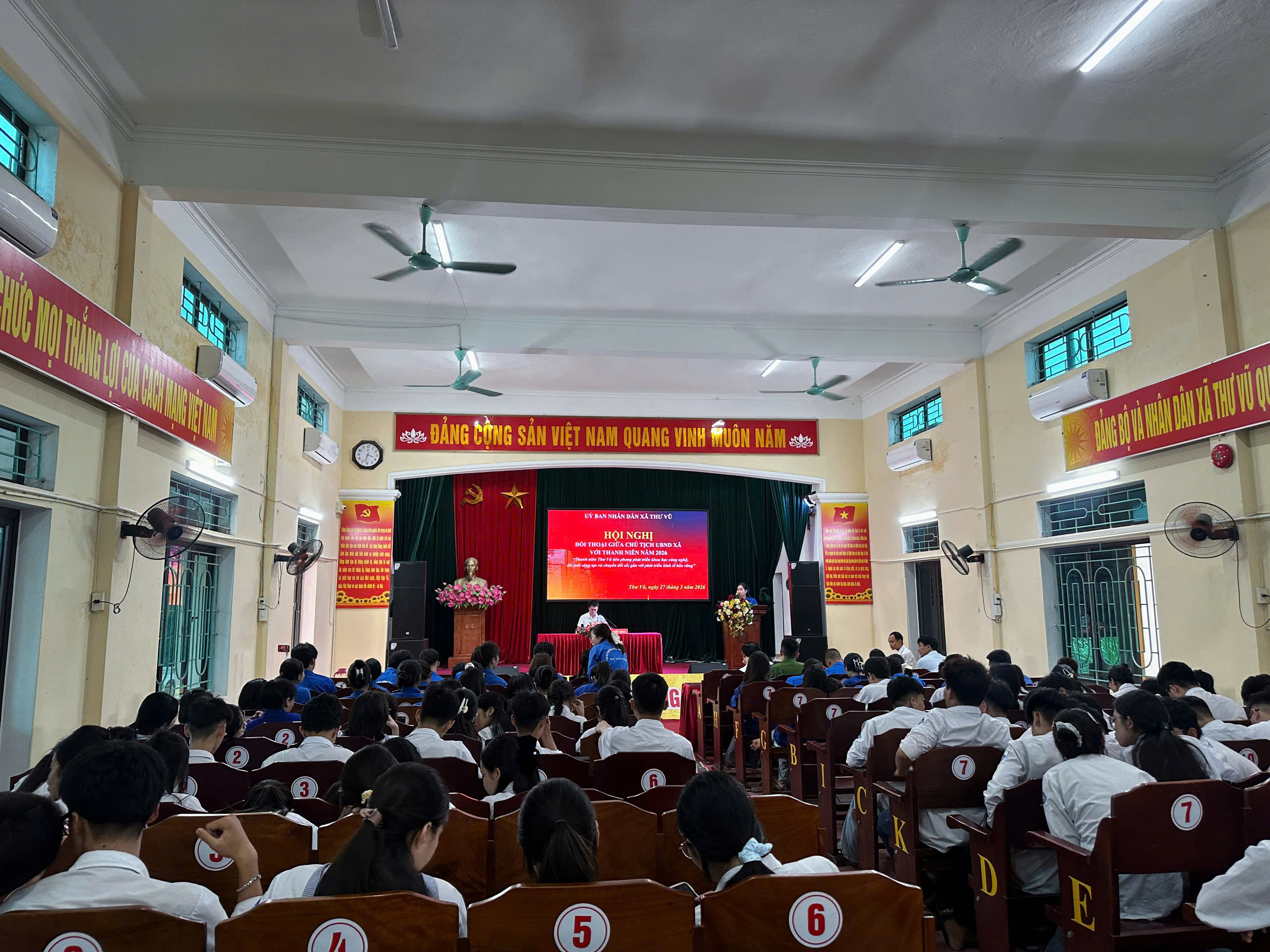 THƯ VŨ TỔ CHỨC ĐỐI THOẠI GIỮA CHỦ TỊCH UBND XÃ VỚI THANH NIÊN NĂM 2026