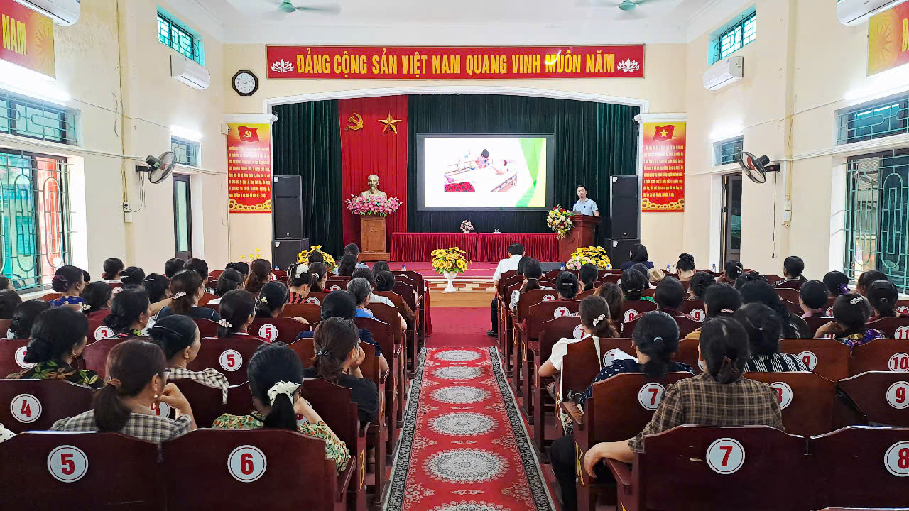 Hội LHPN xã Thư Vũ phối hợp và tổ chức Hội nghị truyền thông về phòng chống ung thư ở phụ nữ và Hướng dẫn cài đặt và tích hợp tài khoản An sinh xã hội trên ứng dụng Định danh điện tử VneID mức độ 2 cho cán bộ hội viên phụ nữ năm 2026