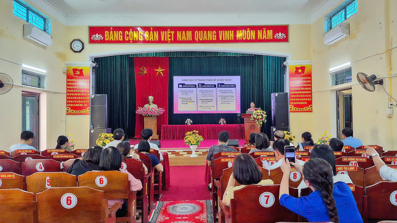 XÃ THƯ VŨ TỔ CHỨC HỘI NGHỊ HƯỚNG DẪN ĐÁNH GIÁ, XẾP LOẠI CÁN BỘ, CÔNG CHỨC QUÝ III NĂM 2026