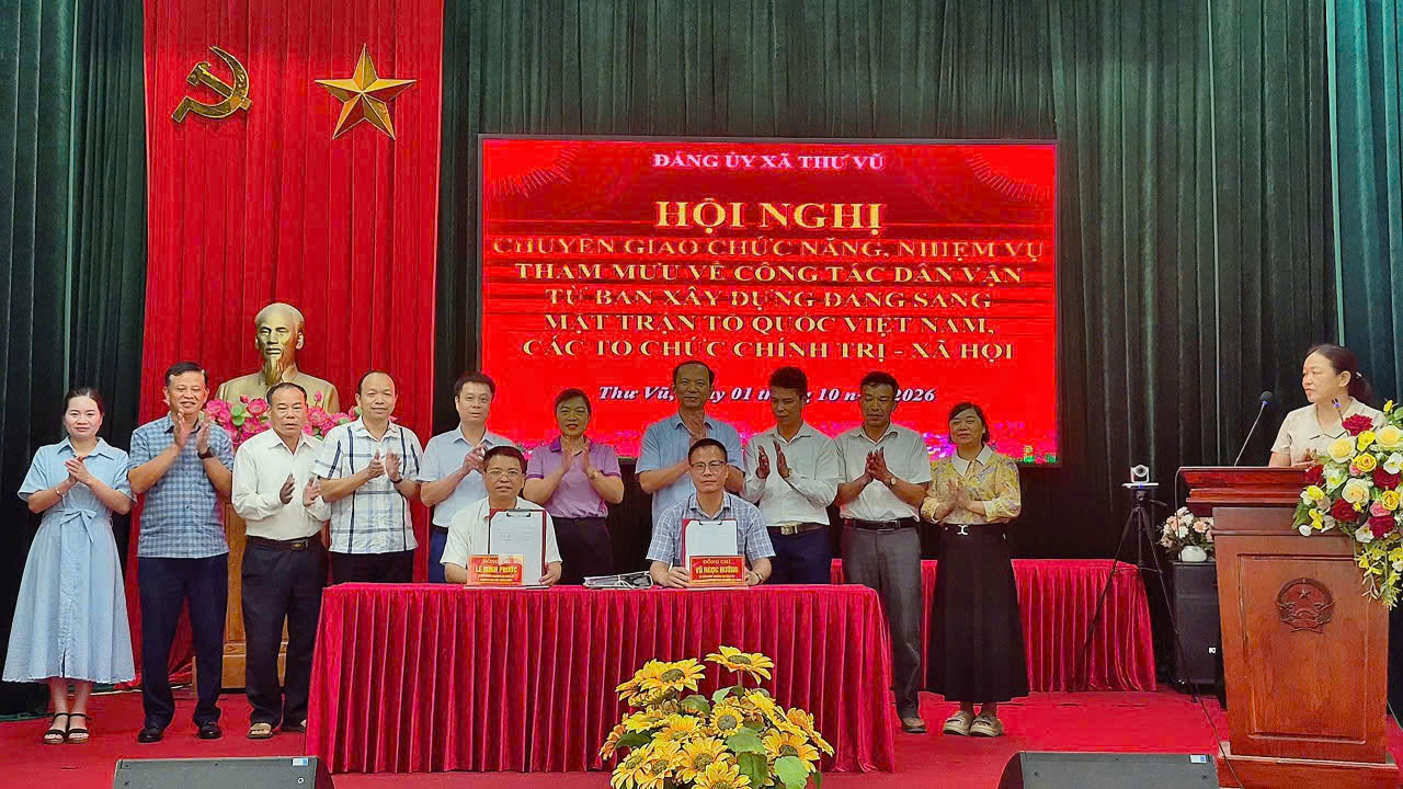 ĐẢNG ỦY XÃ THƯ VŨ TỔ CHỨC HỘI NGHỊ CHUYỂN GIAO CHỨC NĂNG, NHIỆM VỤ THAM MƯU CÔNG TÁC DÂN VẬN